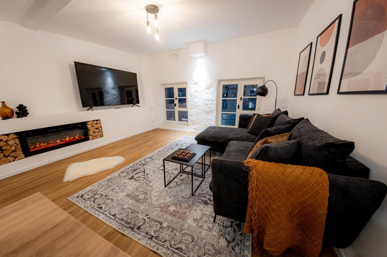 Highlight Am Stadtplatz Muehldorf - C4S Come4Stay - 2 Zimmer Wohnung I Bis Zu 5 Gaeste Buitenkant foto