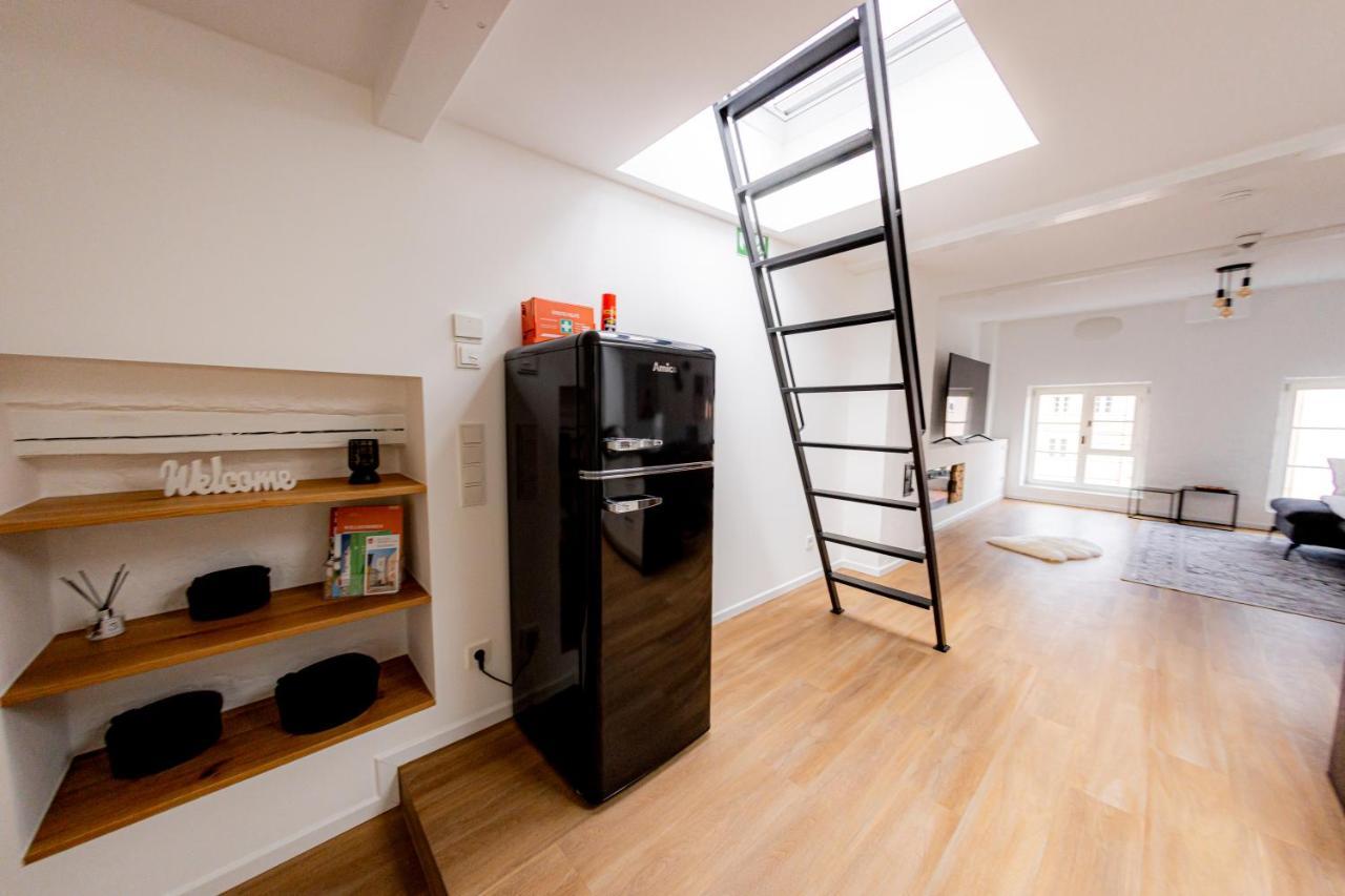 Highlight Am Stadtplatz Muehldorf - C4S Come4Stay - 2 Zimmer Wohnung I Bis Zu 5 Gaeste Buitenkant foto