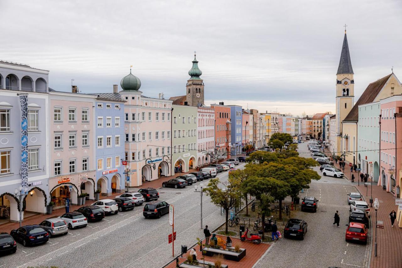 Highlight Am Stadtplatz Muehldorf - C4S Come4Stay - 2 Zimmer Wohnung I Bis Zu 5 Gaeste Buitenkant foto